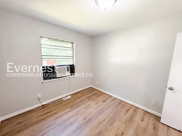 1645 18th Way SW — Photo 9