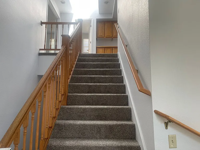 6061 Stonecreek Dr — Photo 4