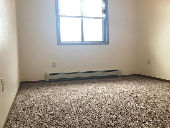 5th image of 2809 Hawken St APT 23