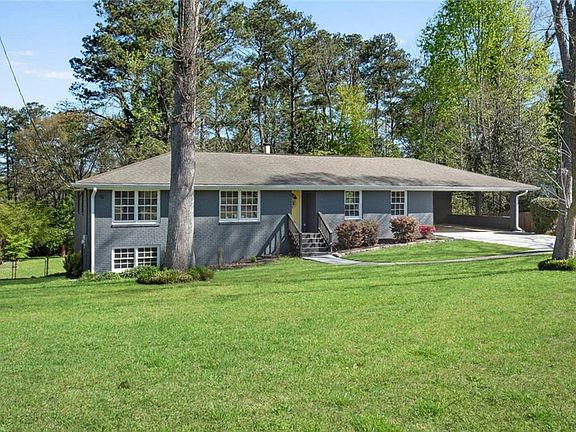 3rd image of 3941 Forest Dr