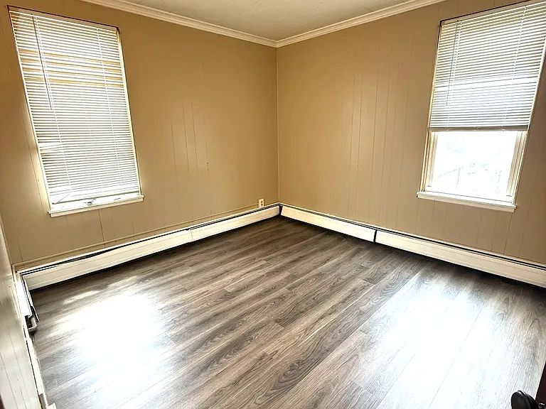 735 Main St #2 — Photo 11