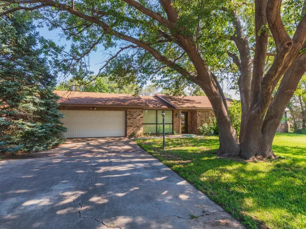 410 Creekside Dr, Amarillo, TX 79124