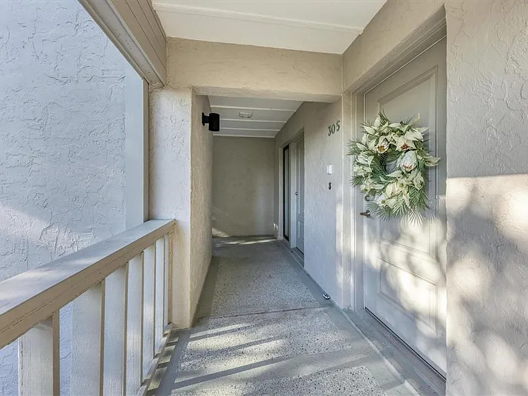 5757 Gulf Of Mexico Dr #305 — Photo 4