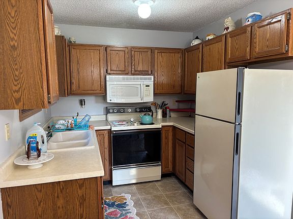 5th image of 201 S Cherry St APT 2
