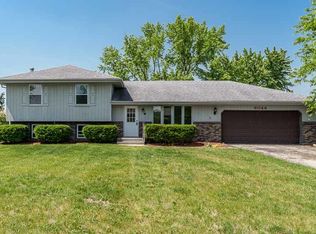 6044 Brimfield Ln, Loves Park, IL 61111