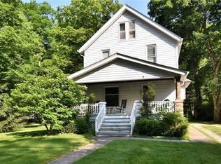 272 Miles Rd, Chagrin Falls, OH 44022