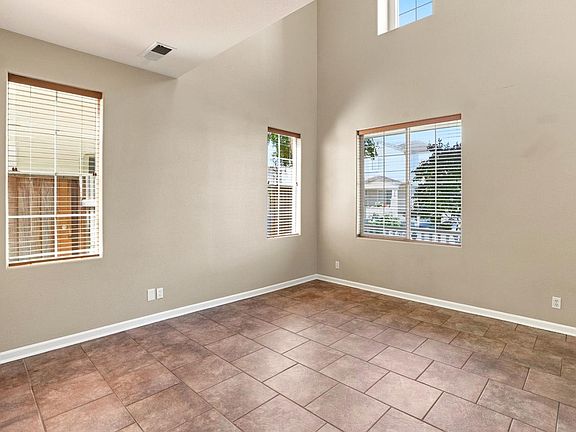 4th image of 43 Vista Verde Cir