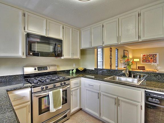 3rd image of 6051 Joaquin Murieta Ave APT A