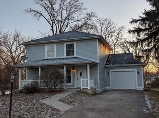 702 Concord Ave, Rockford, IL 61102