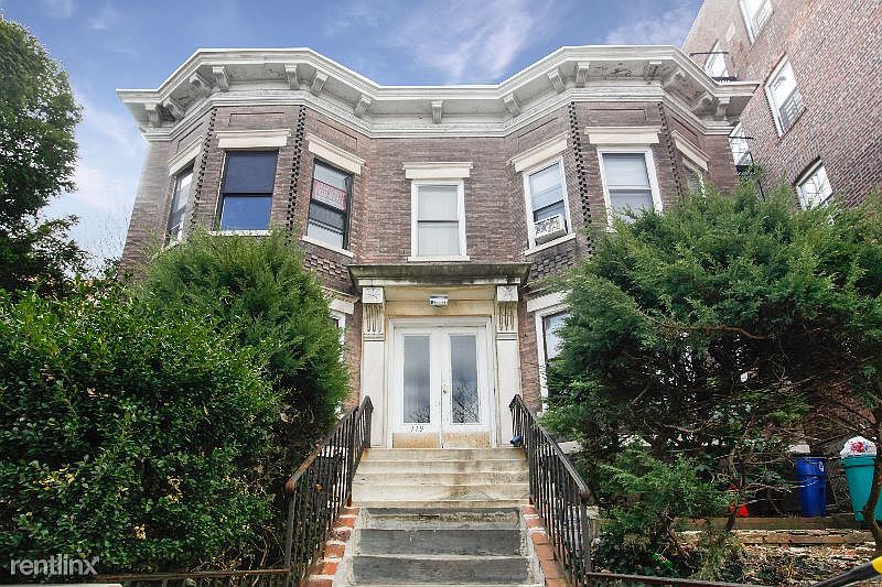 1st image of 119 N Terrace Ave