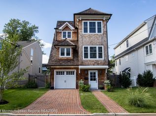 7 Maplewood Ave, Rumson, NJ 07760