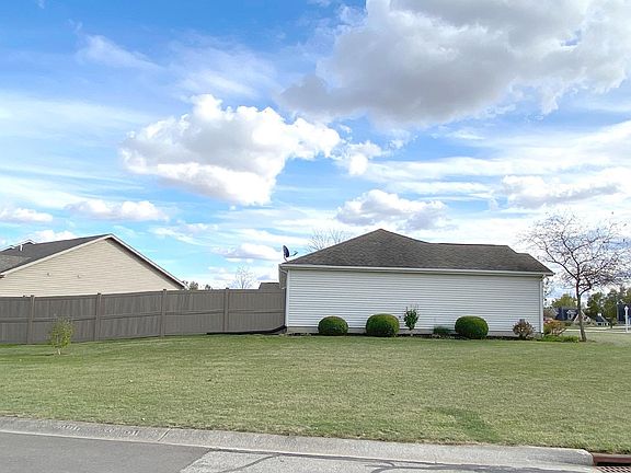 4th image of 347 S Eagle Glen Trl