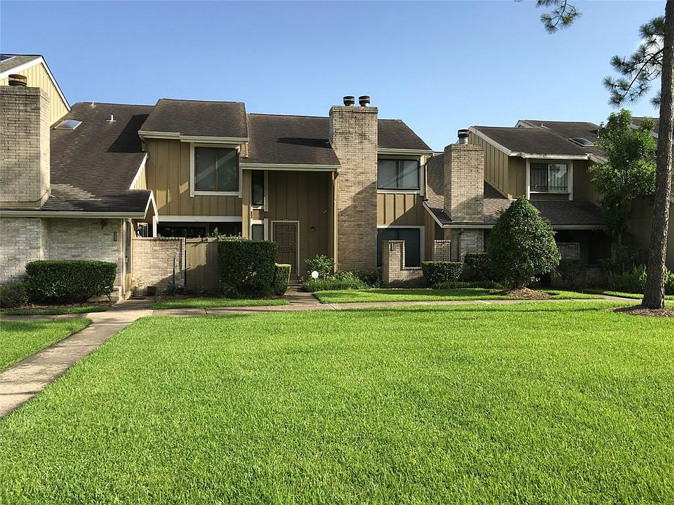 1st image of 12139 Bob White Dr