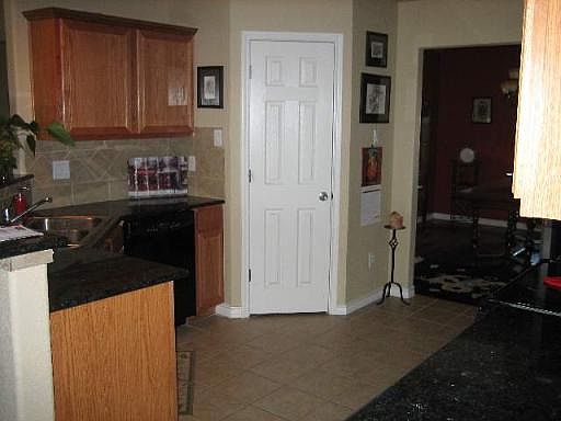 5th image of 1701 PARK VIEW DR