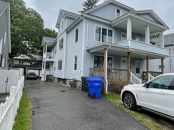 2nd image of 130-132 W Alvord St