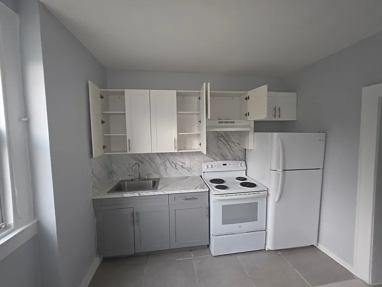 159 Oakwood Pl #B — Photo 6