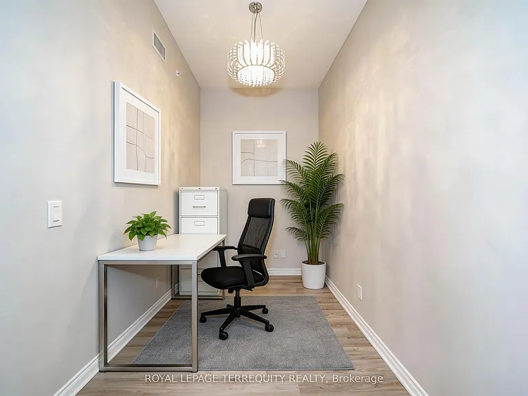 11611 Yonge St #728 — Photo 3