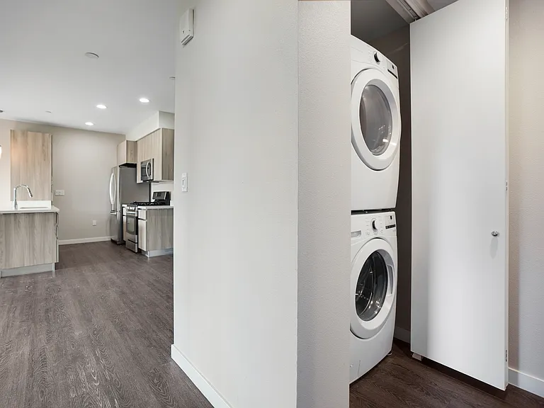 16300 Ventura Blvd #201 — Photo 10