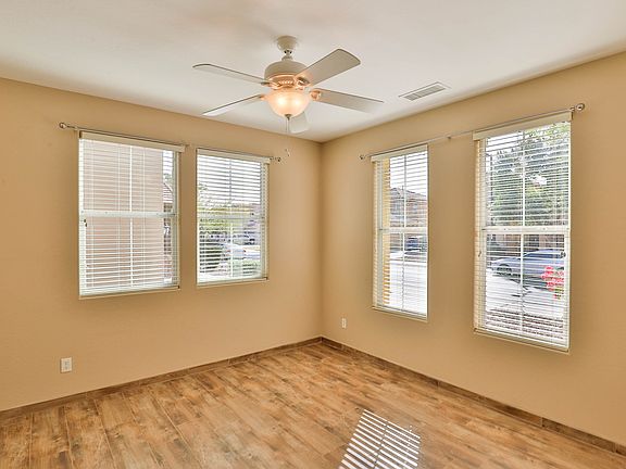 4th image of 1088 W Dawn Dr