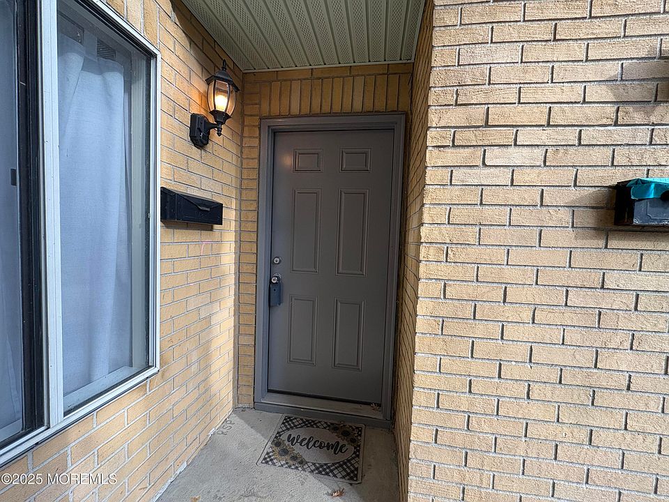 1st image of 69 Northrup Dr #56
