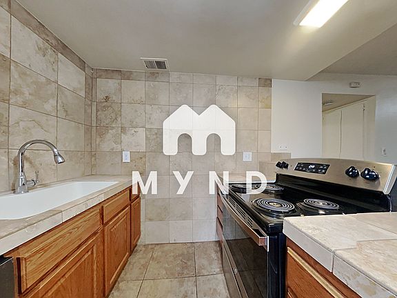 5th image of 5402 Elsinore Way
