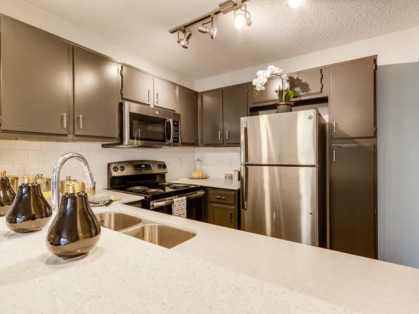 The Landing at East Mil Apartments