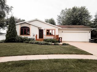 1025 Branding Iron Rd, West Salem, WI 54669