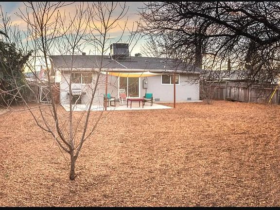 5th image of 201 Solano Ln