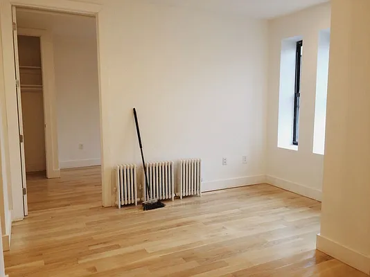 Rented by Metro Prop NY Corp | media 11