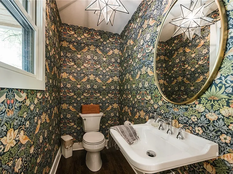 234 Sunset Dr — Photo 13