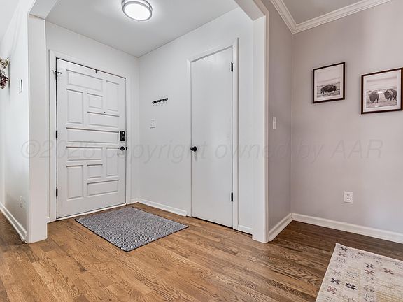 4th image of 119 Cherry Ave