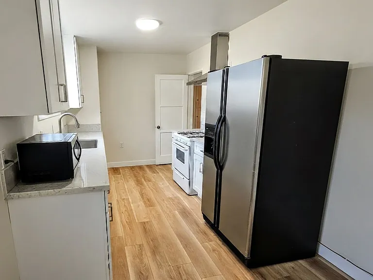 155 W Tudor St — Photo 5