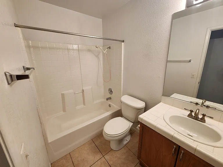 1917 Casa Verde Dr — Photo 12