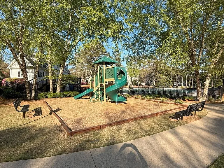 3020 Serenade Ct — Photo 43