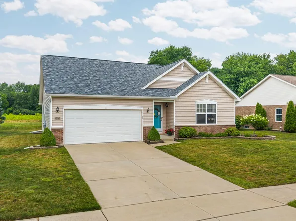 28820 Apple Blossom Dr, Flat Rock, MI 48134