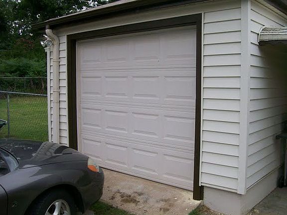 One-car garage