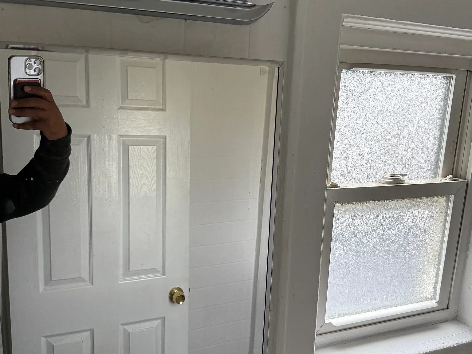 4 bed, 1300 sqft, $2,550 — Photo 3