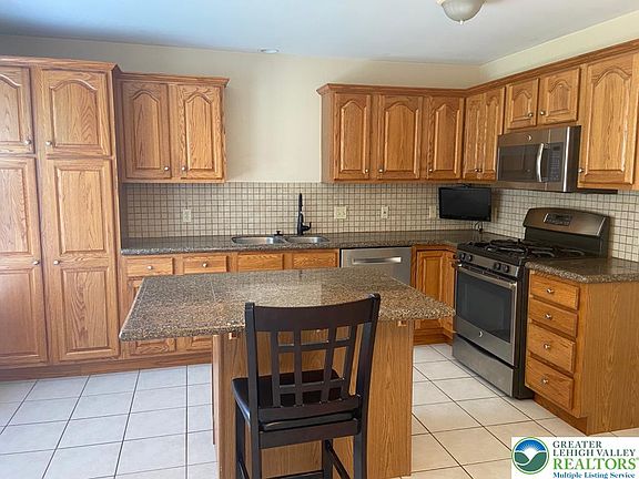 5th image of 1758 Pinewind Dr
