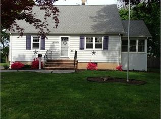 100 Valpeck Ave, Raritan, NJ 08869