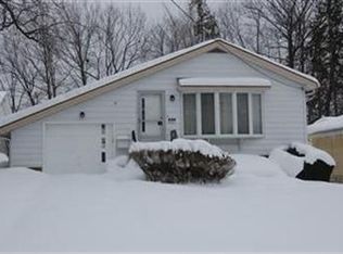 224 Greencroft Rd, Bedford, OH 44146