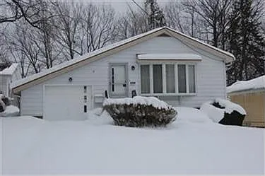 224 Greencroft Rd photo 1