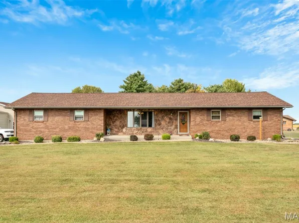 14501 Saint Rose Rd, Breese, IL 62230