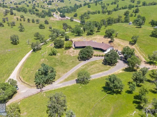 3001 Woody Granite Rd, Bakersfield, CA 93308