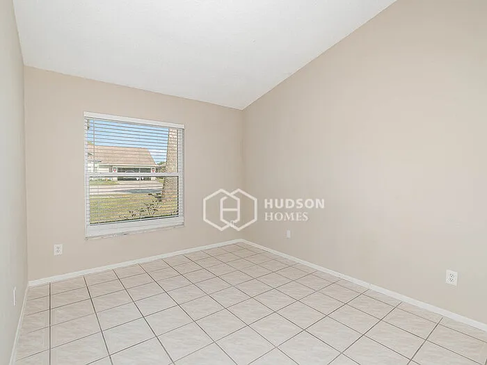 900 Hyacinth Cove Ct — Photo 19
