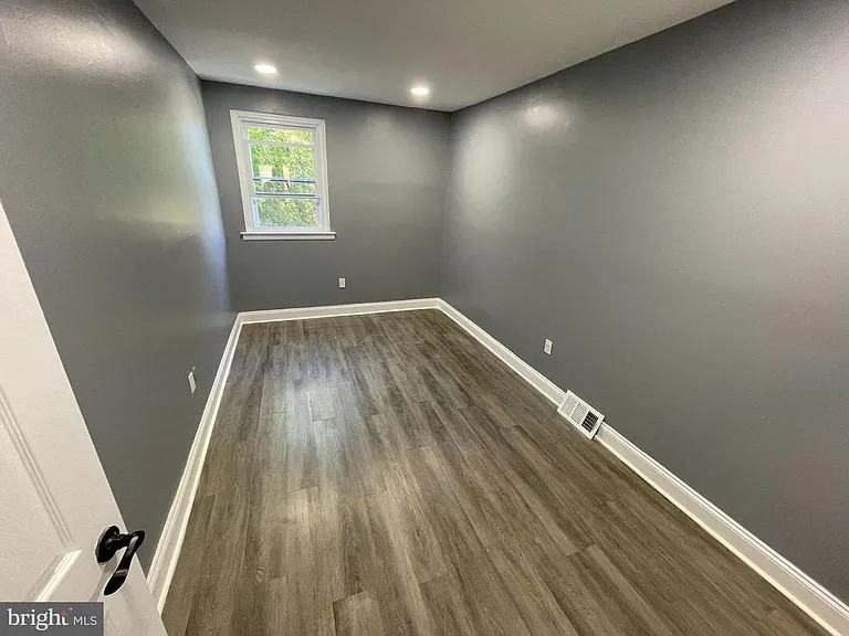 11920 Waldemire Dr #1 — Photo 3