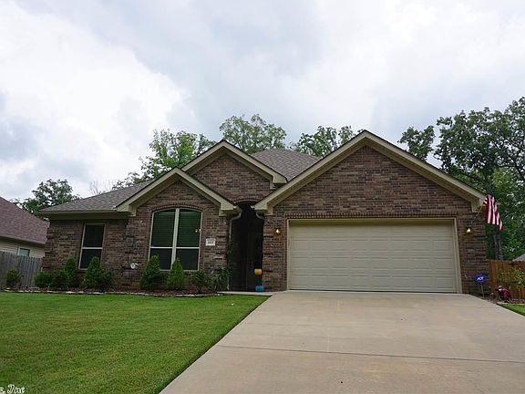 3rd image of 2317 Hickory Dr