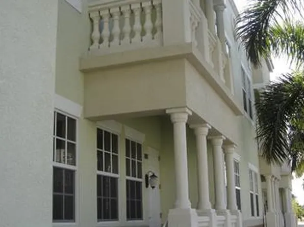 2165 W 1st St APT 102, Fort Myers, FL 33901