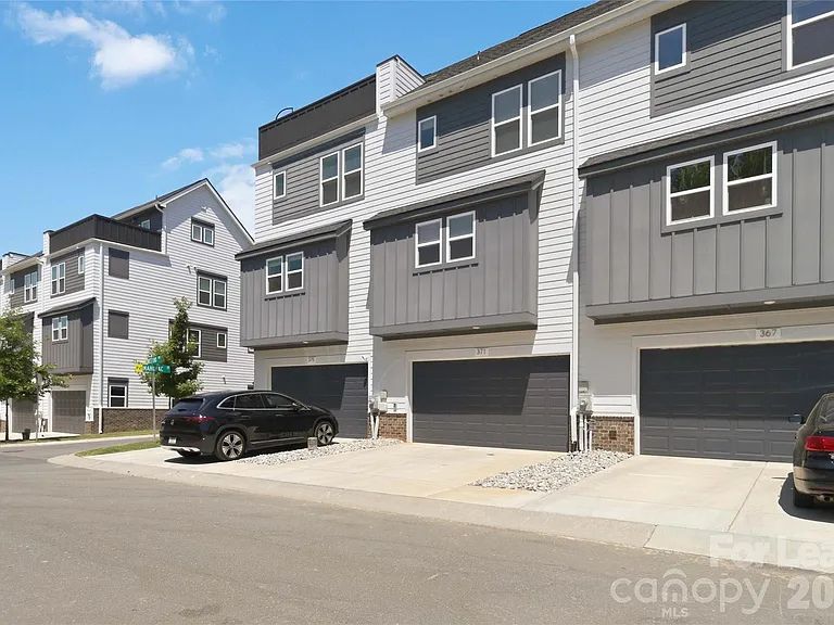 371 S Bruns Ave — Photo 30