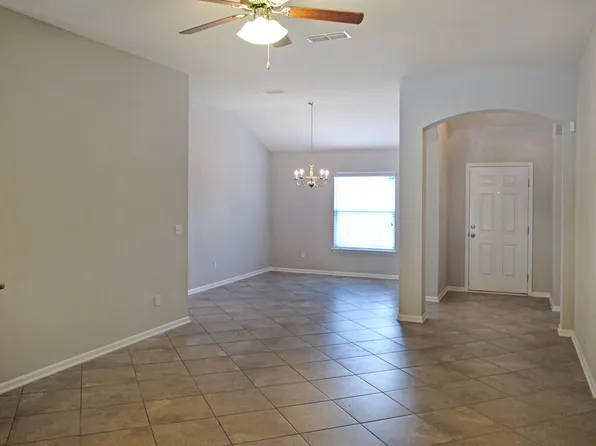 5409 Parkside Lakes Dr, Jacksonville, FL 32257