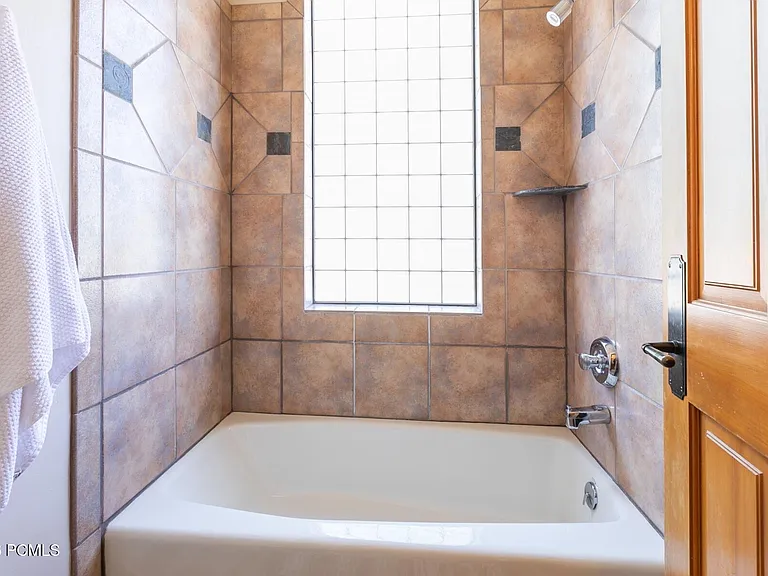 2780 Gallivan Loop #32 — Photo 20